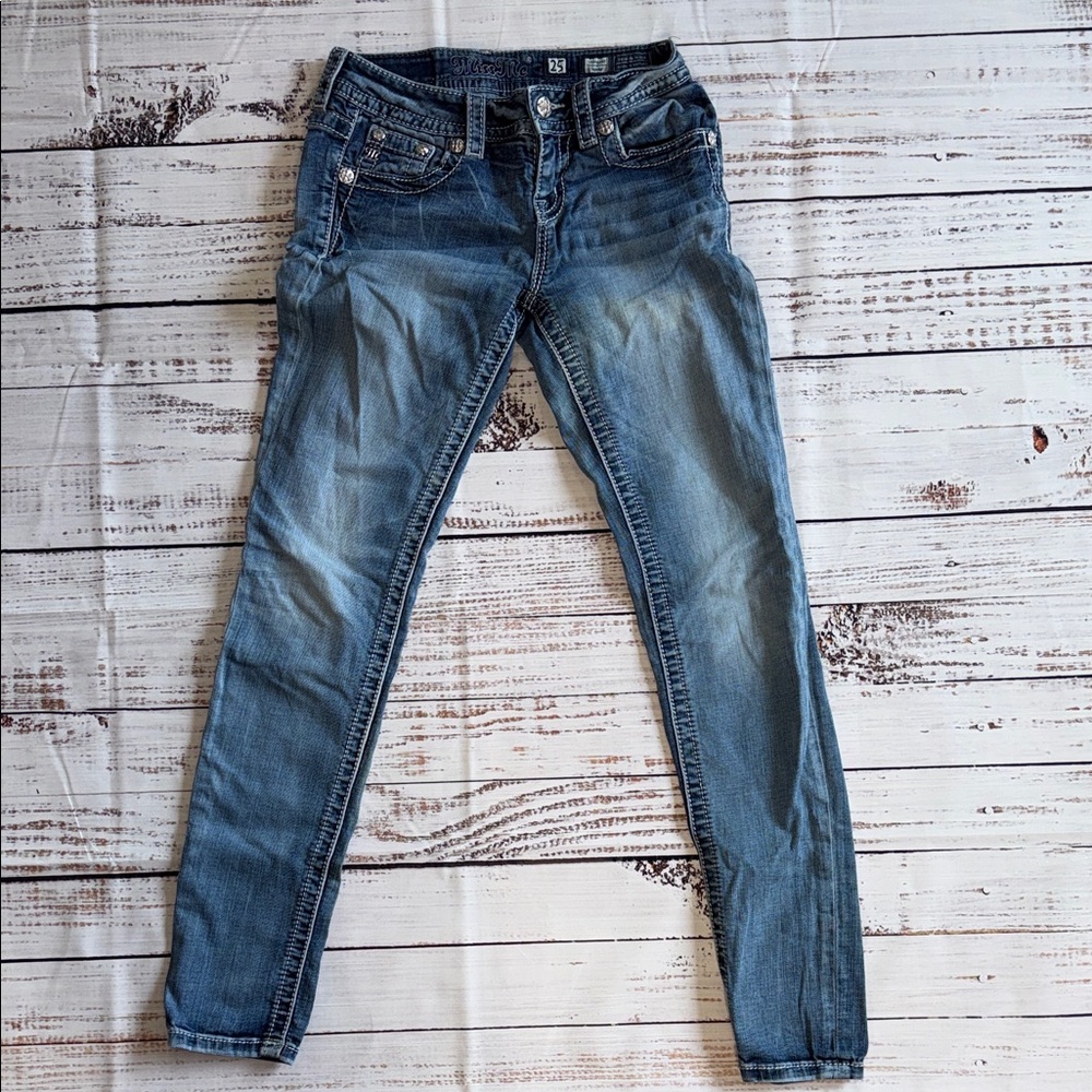 MISS ME JEANS.